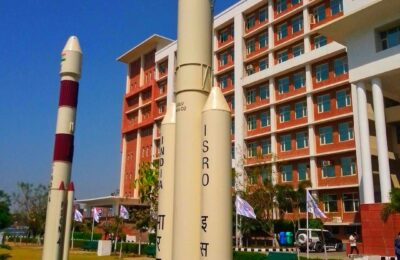 विज्ञान और तकनीक: ISRO का नया अंतरिक्ष मिशन सफलतापूर्वक लॉन्च